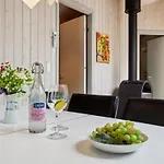 펜션 Ejnarine - 300m From The Sea By Interhome