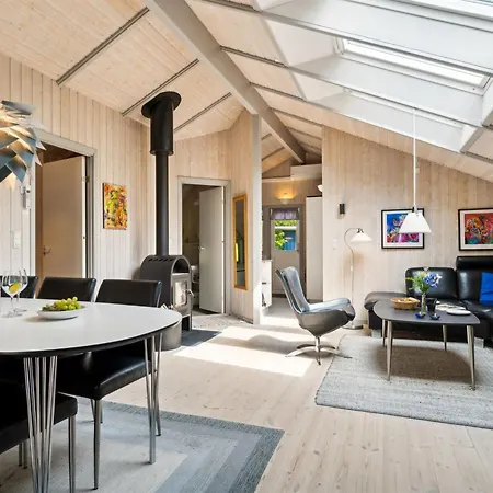 Ejnarine - 300m From The Sea By Interhome Neksø